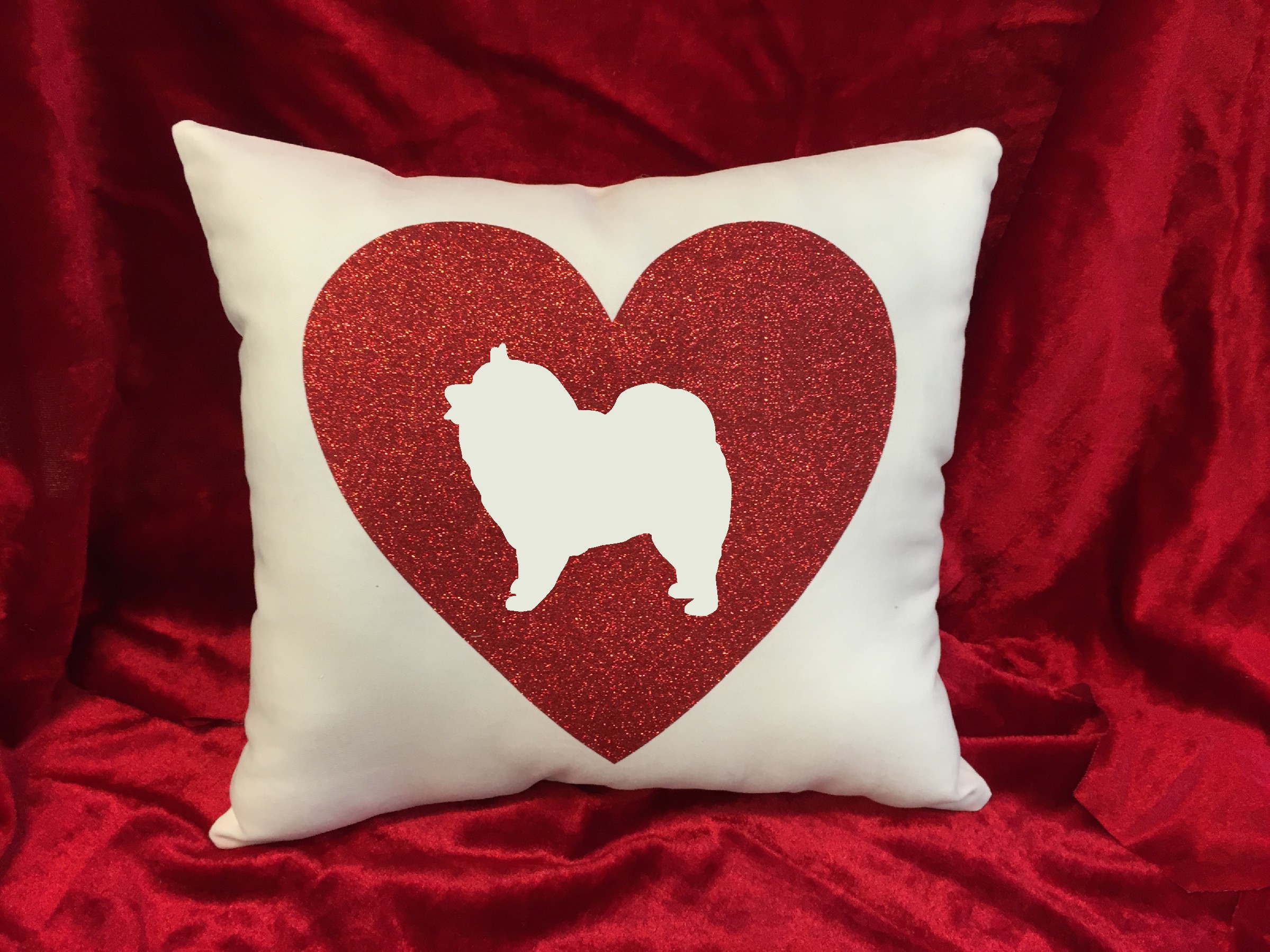Dogs - Throw Pillow - Kesshond